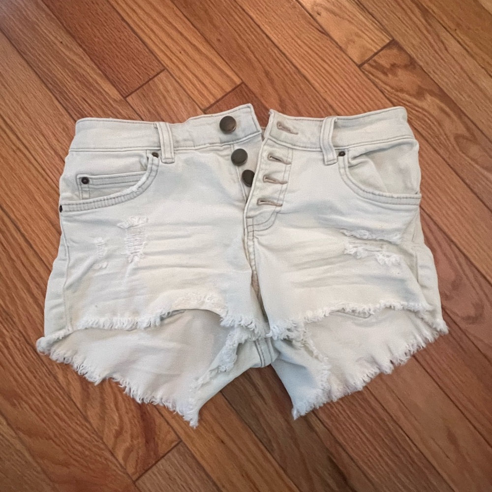 Light wash Billabong Jean shorts size 24